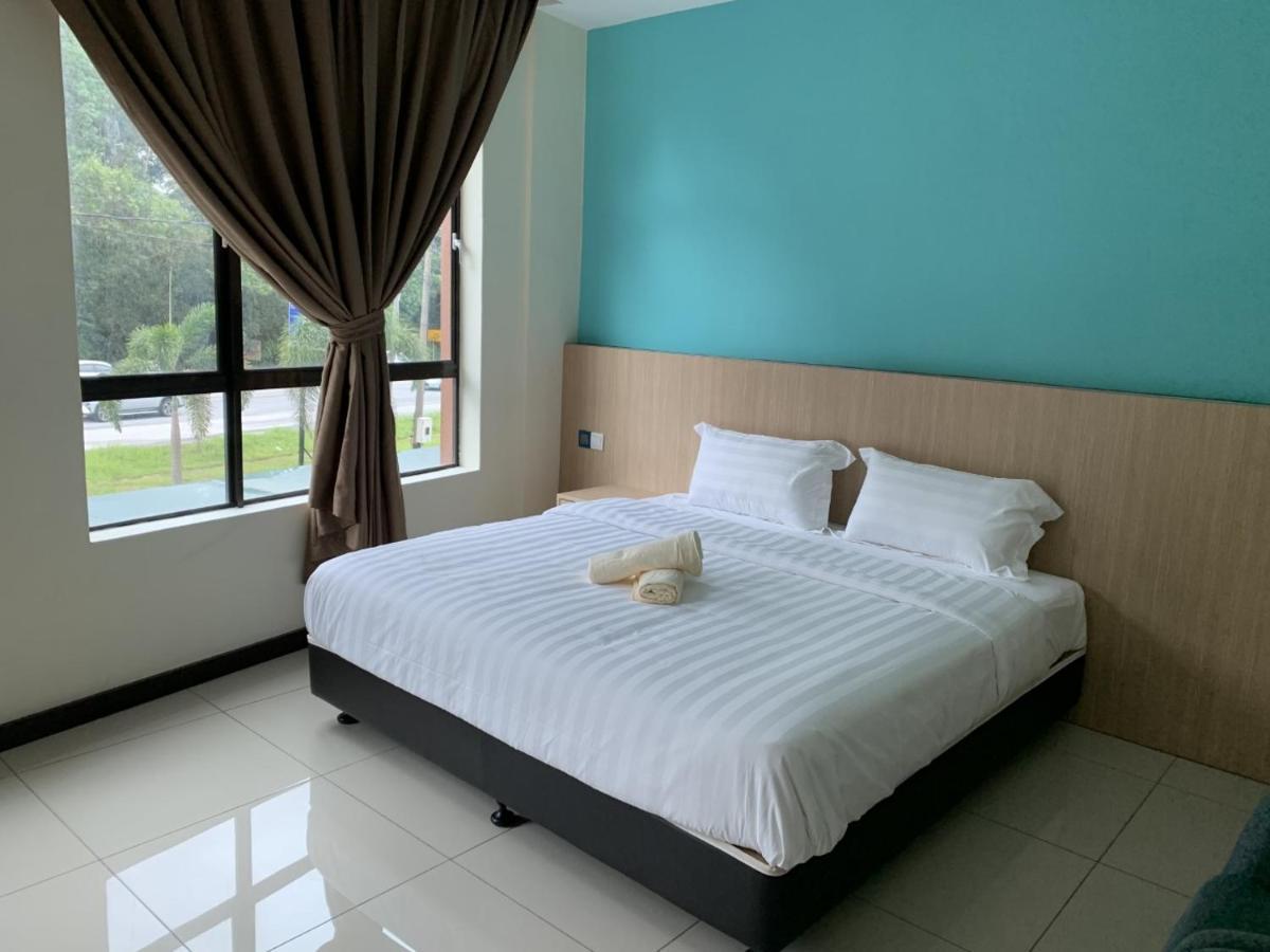M Quality Hotel Гуа-Мусанг Екстер'єр фото