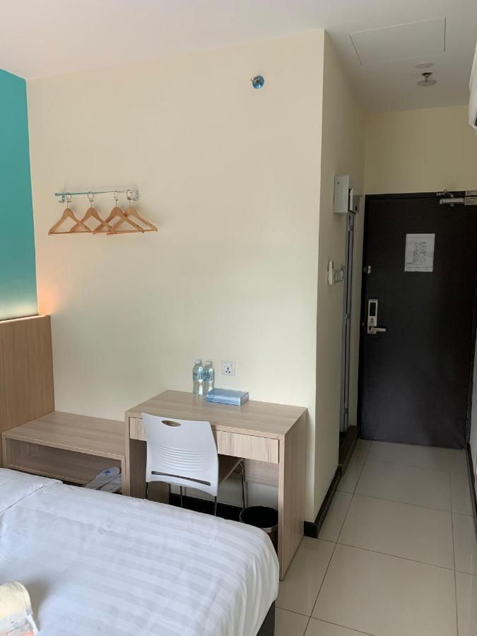 M Quality Hotel Гуа-Мусанг Екстер'єр фото