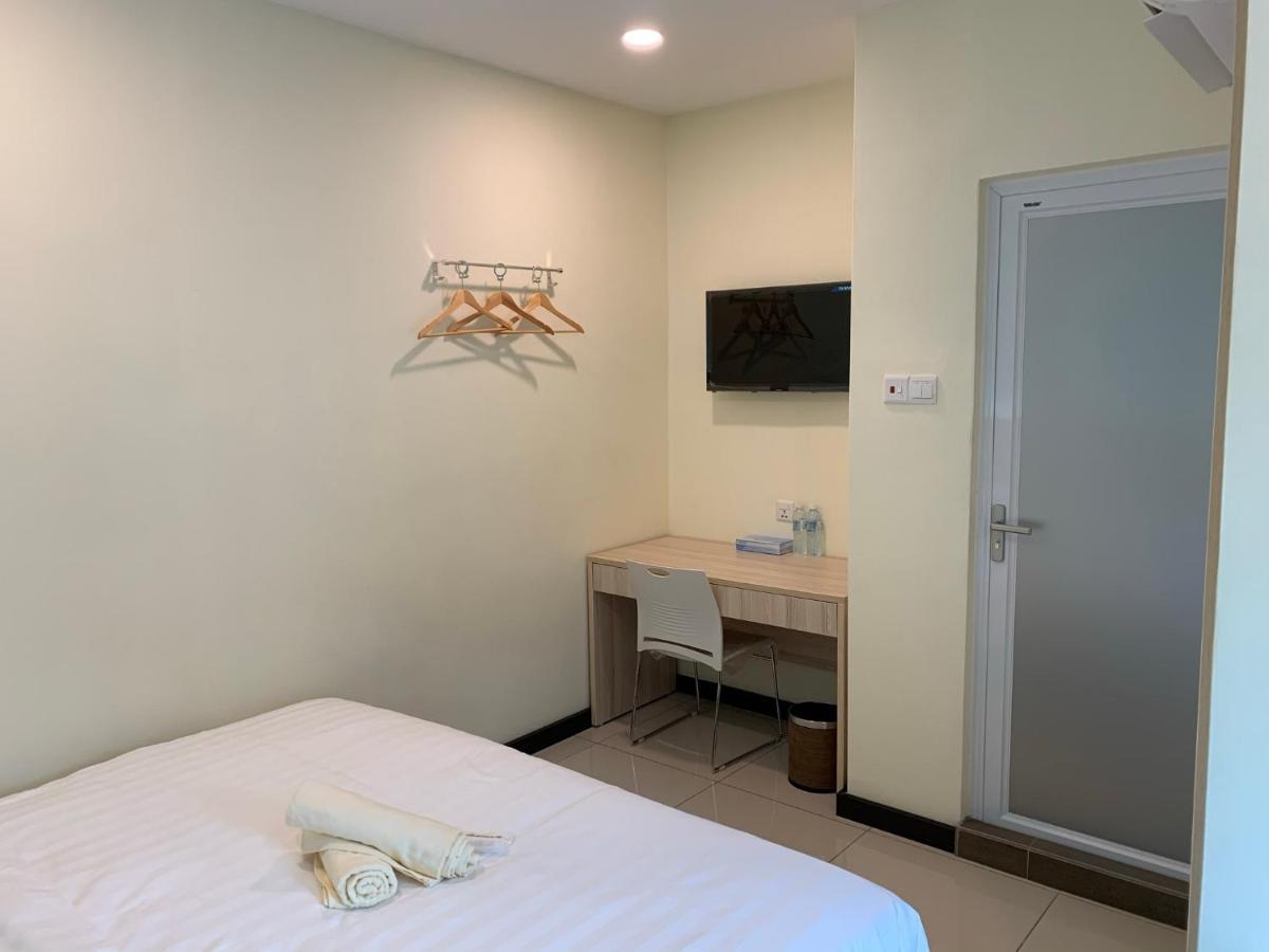 M Quality Hotel Гуа-Мусанг Екстер'єр фото